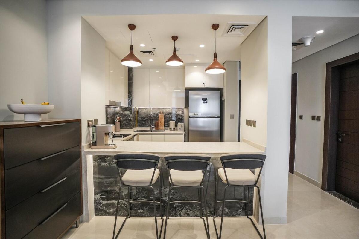 Quartz Luxe 1-bed At Nobles Tower, Near Downtown Apartment
